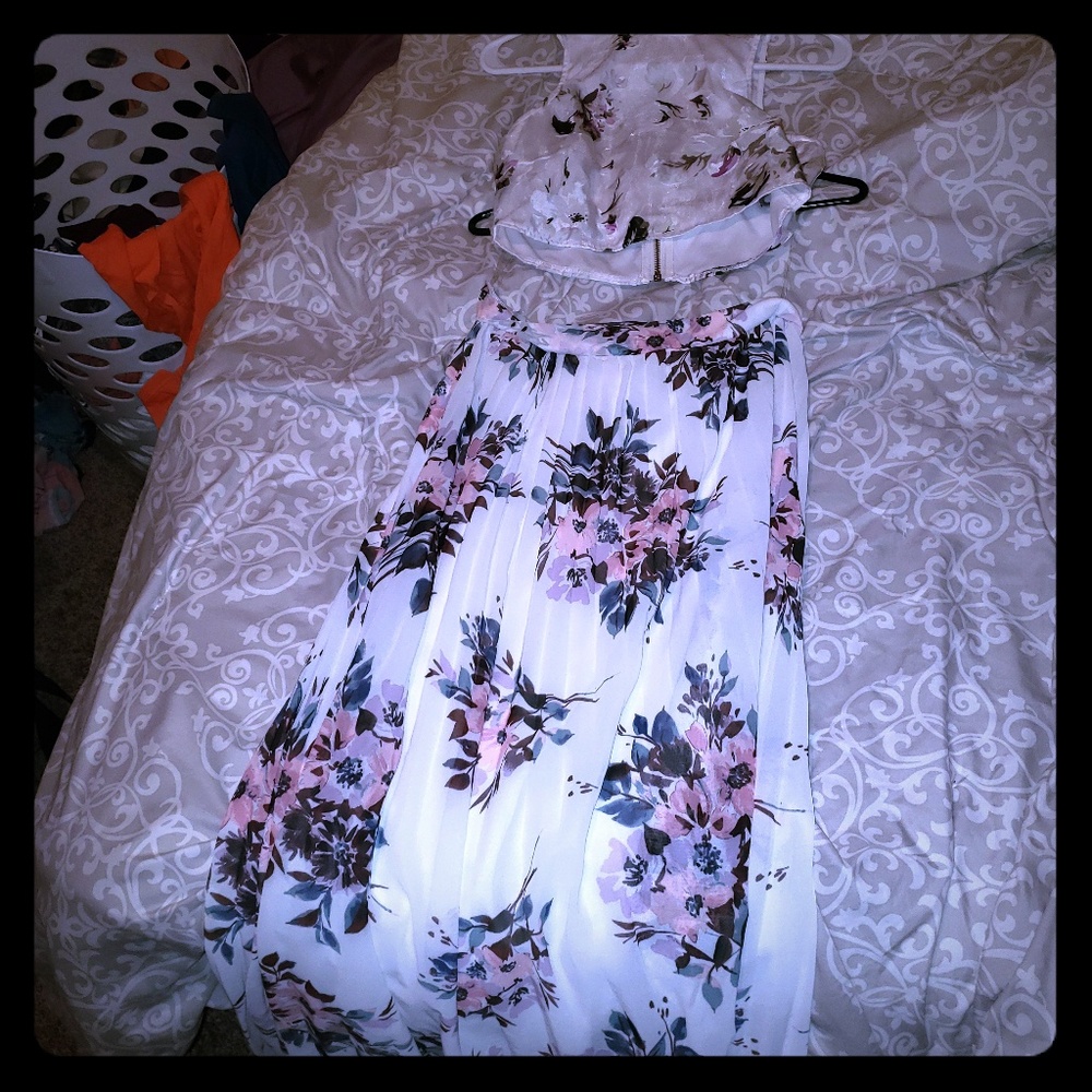 2 peice crop top and skirt